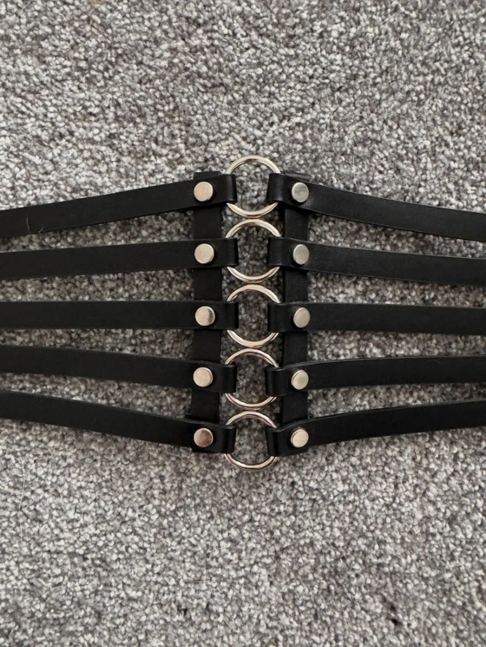 Black Elastic Waist Cincher Belt Faux Leather Strappy Small